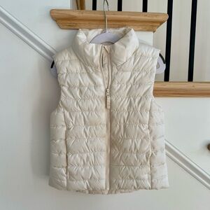 Old Navy Active Narrow Channel Puffer Vest, Size S (6-7)